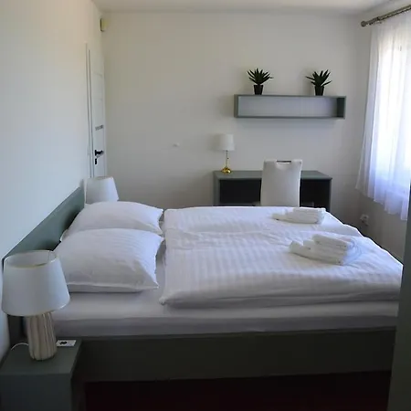 Newly Renovated House Near Prague 아파트 Nové Jirny